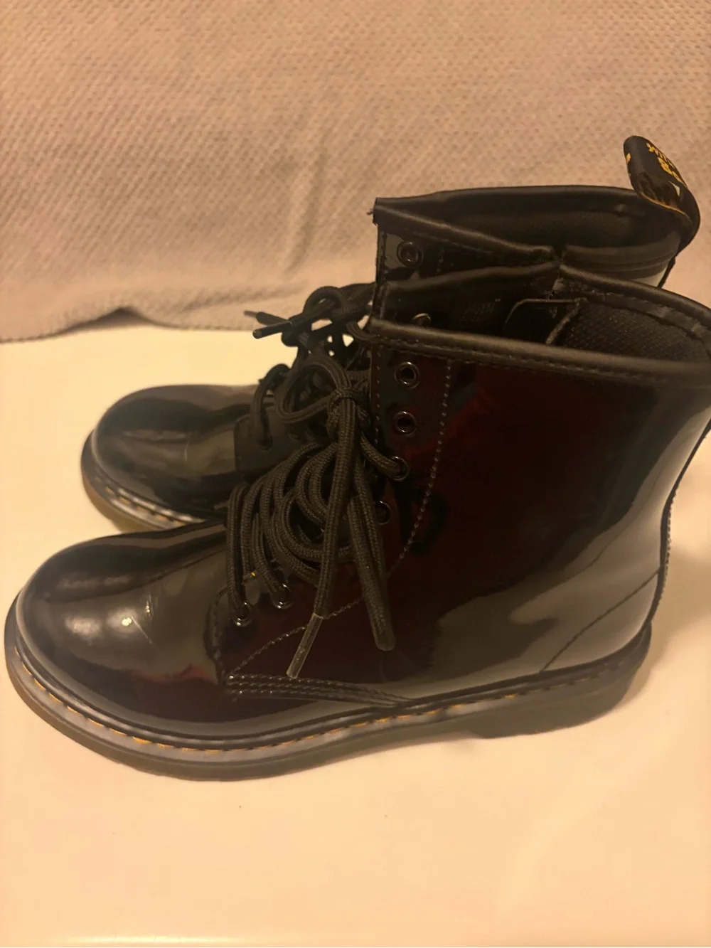 Girls Dr. Martens Black Patent Leather Combat Boots - size 4